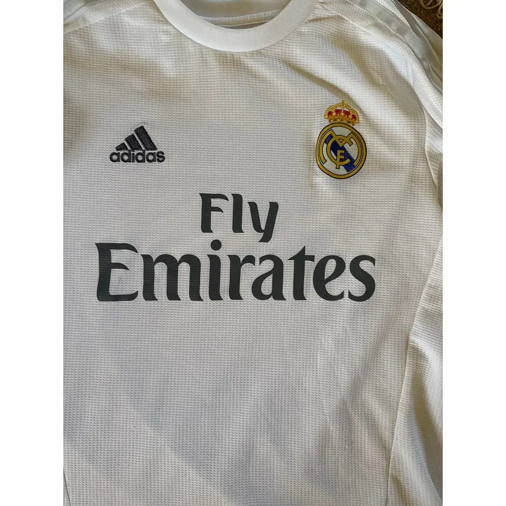 ADIDAS 2015 REAL MADRID FOOTBALL/SOCCER JERSEY - SMALL
